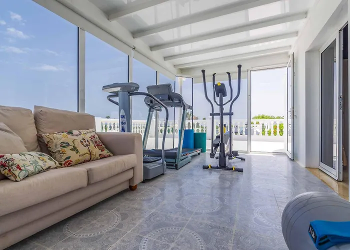 Cervera Puerto del Carmen (Lanzarote)